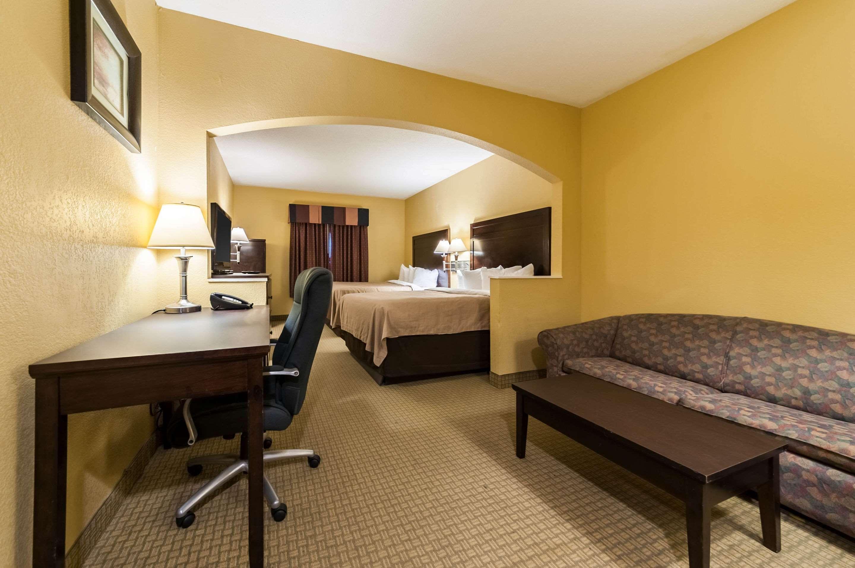 Quality Inn & Suites Лафайет Екстериор снимка