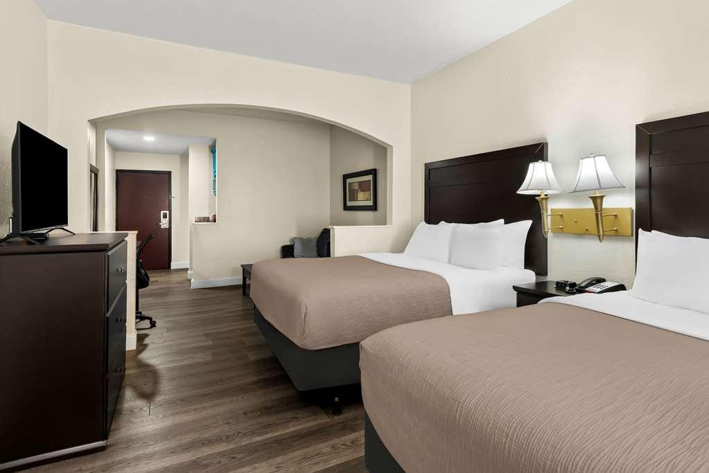 Quality Inn & Suites Лафайет Стая снимка