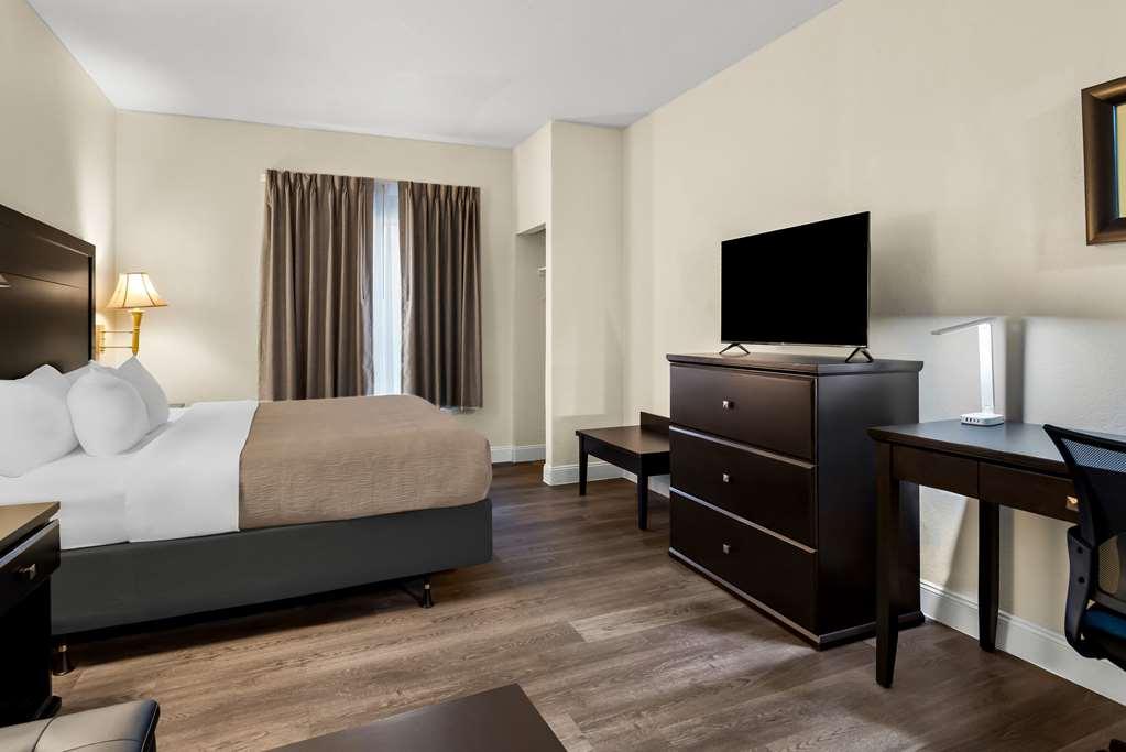 Quality Inn & Suites Лафайет Стая снимка