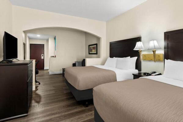 Quality Inn & Suites Лафайет Екстериор снимка